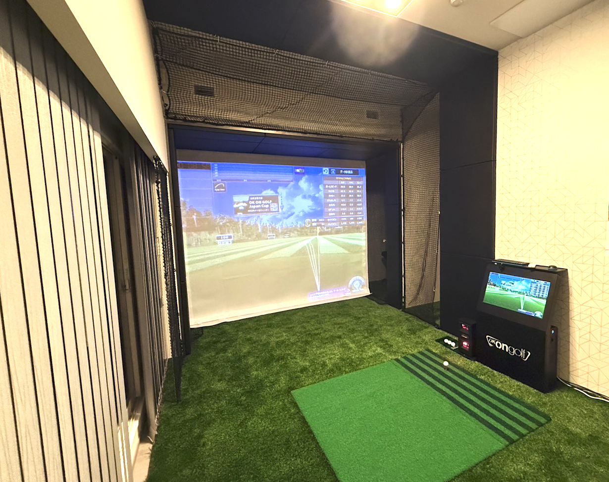 幅狭の空きスペースをゴルフルームに活用!【個人宅・関東】