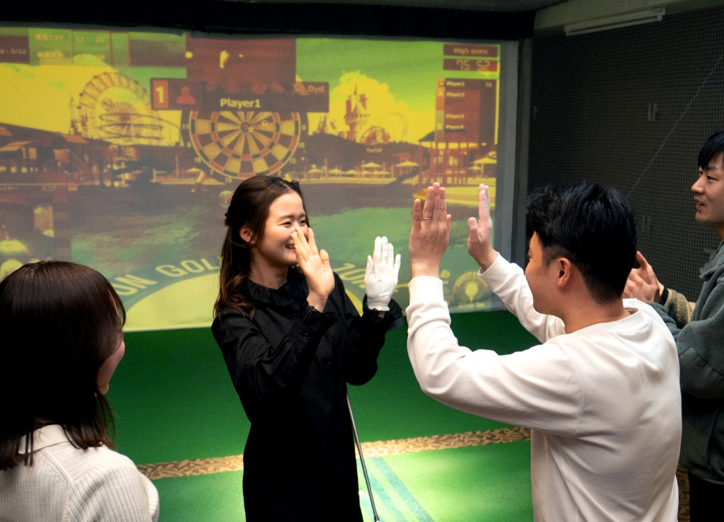 05 みんなで楽しめるFUN GOLF 家族や仲間と一緒に、ゴルフを囲む特別な時間を演出します。